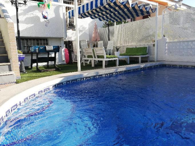 Piso entero en semi sótano con Piscina salína privada Apartamento San Pedro del Pinatar Exterior foto